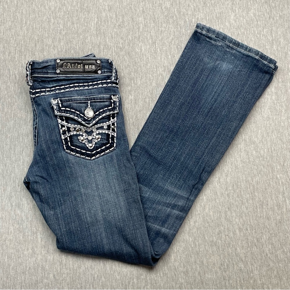 L.A. idol Women's Dark Wash Boot Cut Jeans with Embroidered Rhinestone Pockets